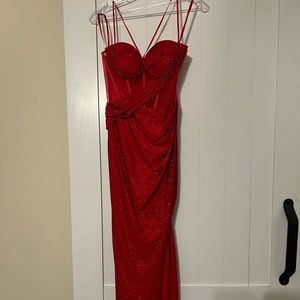Beautiful Red corset long prom/formal dress with slit